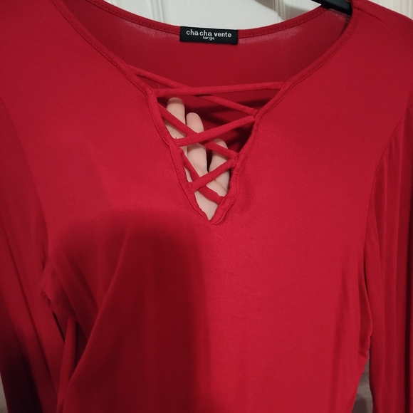 cha cha vente Fire Engine Red Sexy V Neck with Cross Hatch Detailing Long Sleeve - Picture 6 of 7